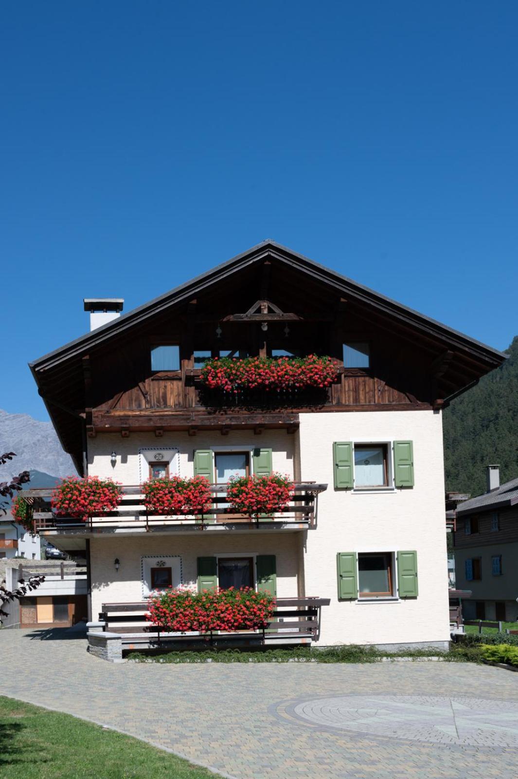Ferienwohnung Casa Le Rondini Valdisotto Exterior foto