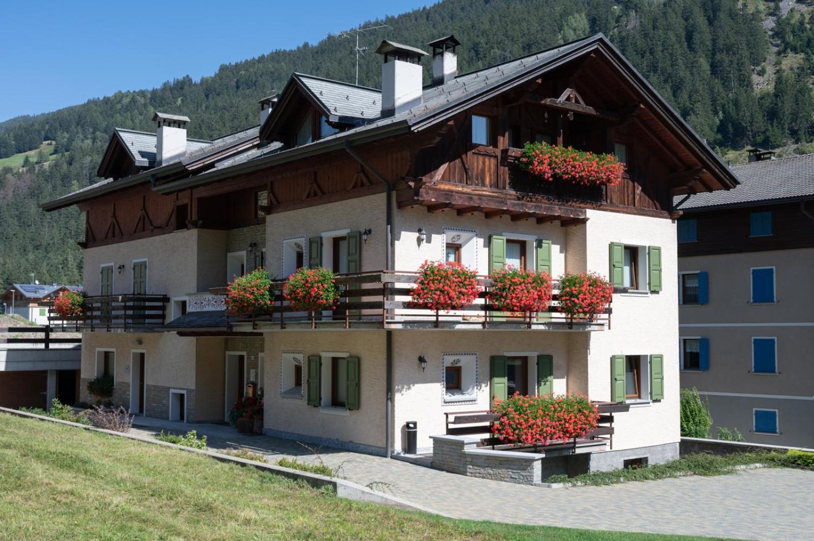 Ferienwohnung Casa Le Rondini Valdisotto Exterior foto